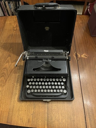 Antique royal typewriter - royal, in