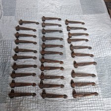 31 X ANTIQUE ART NOUVEAU CAST IRON COPPERED STAIR CLIPS CARPET RUNNER GRIPS
