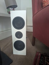 Linn Trikan Centre High Gloss