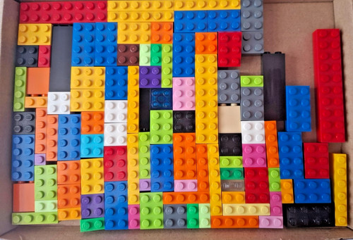 100 pieces genuine - pieces, lego