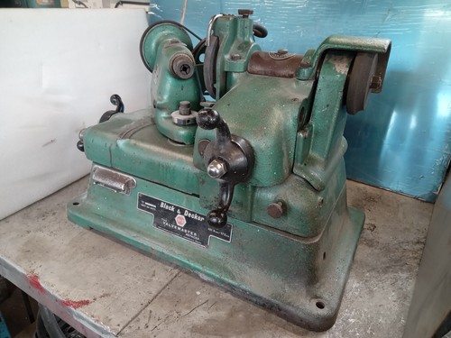 Black and decker valve refacer - and,