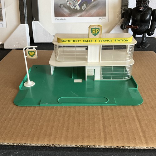 Matchbox service station - g-10,