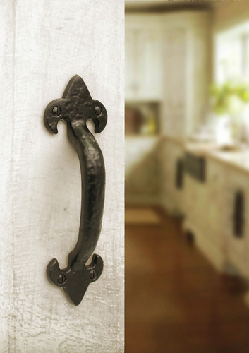 Old hill iron fleur lys - old,