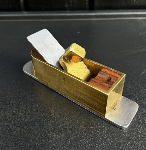 Finger luthier brass plane - luthier,