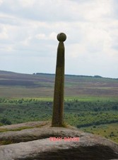 PHOTO  NELSON'S MONUMENT