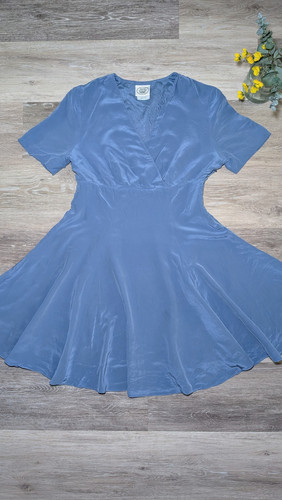 Vintage laura ashley 100 - laura, silk