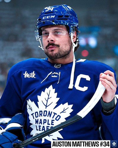 Austin matthews toronto maple - austin,