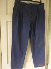 VINTAGE "AQUASCUTUM" LONDON LOOSE PLEAT FRONT LOOSE CHINOS - 40"W - 32" IN LEG