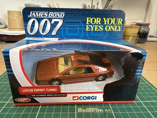Corgi ty04702 james bond 007 - bond,