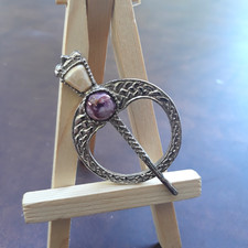 Vintage 1970s Pseudo