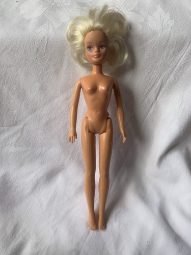 Vtg 1980s hasbro sindy - hasbro, doll