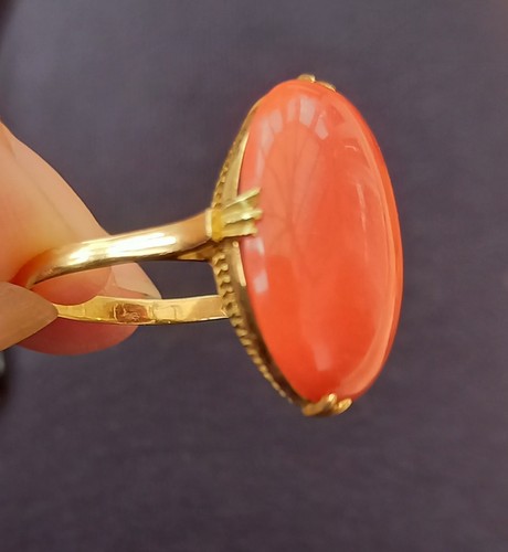 18k carat yellow gold - yellow,