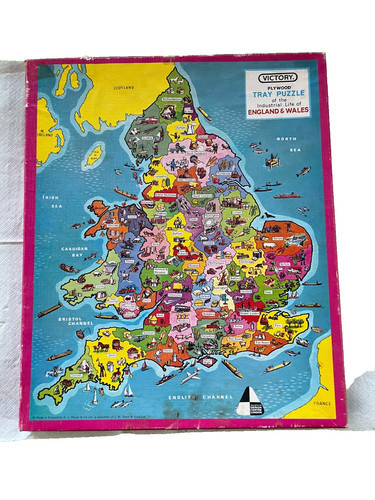 Vintage wooden victory - victory, jigsaw