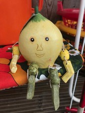 VINTAGE WOODEN ANTHROPOMORPHIC