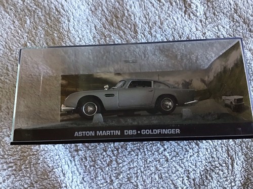 Goldfinger james bond aston - goldfinger,