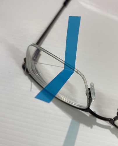 Eyeglass fixing string half - eyeglass,