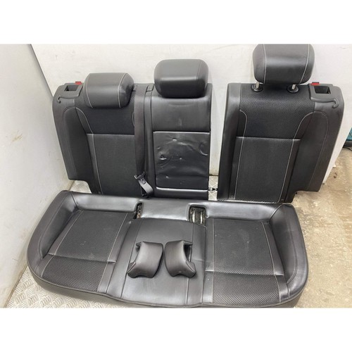 Vauxhall astra seats rear - astra,