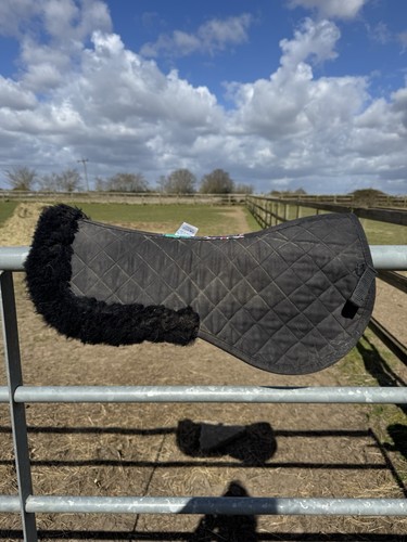 Nuumed wool half pad black - wool,