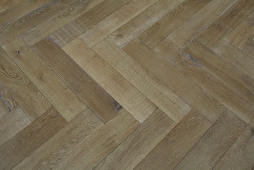 Volcano ash oak - distressed, saw