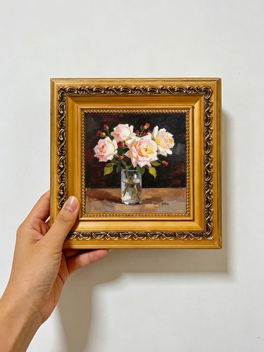 Soft pink cream - roses, glass