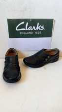 Clarks Unstructured Black