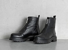 RUSSELL & BROMLEY Conquest