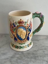 Crown Devon Fieldings Musical