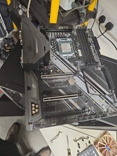 ASRock Z370 Extreme4 Motherboard And Intel i7 8700k 3.70GHz CPU