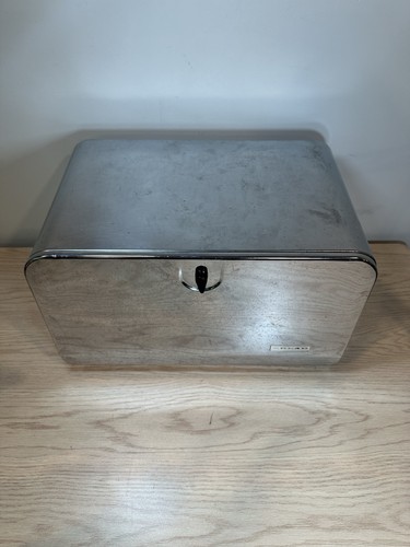 Vintage pantry queen bread - queen,