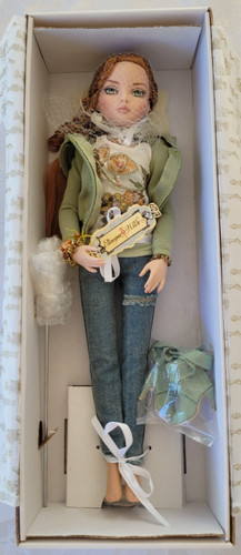 Lowyne wilde doll nothing - doll,