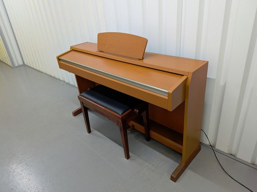 Yamaha clavinova clp 220 - clavinova, clp-220
