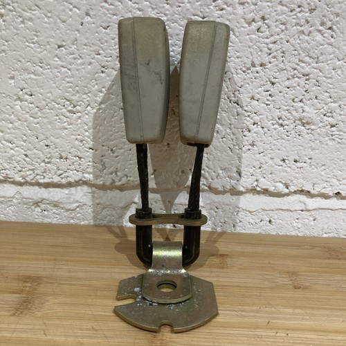 Jaguar x300 twin rear seatbelt - jaguar,