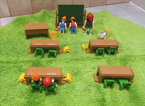 Vintage playmobile school set - playmobile,