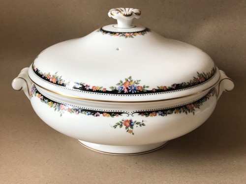 Wedgwood osborne lidded - wedgwood,