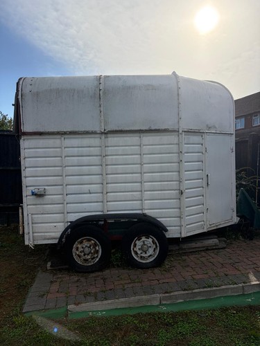 Converted horse box catering - horse,