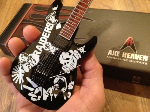 Jeff hanneman raiders guitar - jeff,