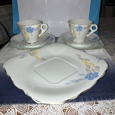 T 4 2 Art Deco Floral Delphine
