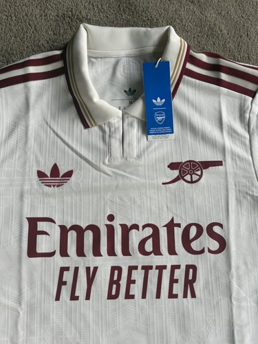 Player issue authentic arsenal - issue,