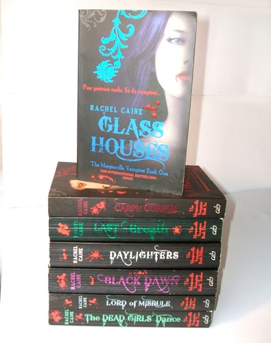 Morganville vampires books - vampires,