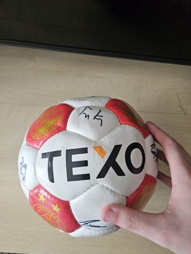 Aberdeen signed football - signed,