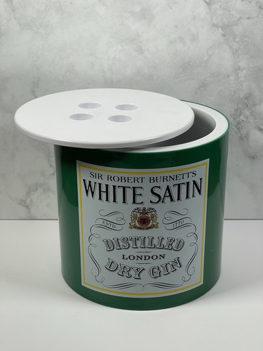 Vintage white satin dry - satin, gin