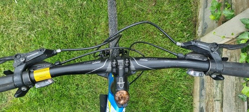 Giant roam mens bike - giant,