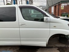 2004 NISSAN ELGRAND E51 FRONT DRIVER RIGHT SIDE DOOR BREAKING WHITE QX1