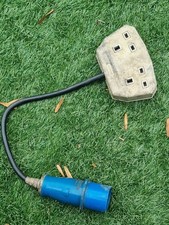 GENERATOR  LEAD 16 AMP 2 P&E PLUG TO TWIN 13 AMP UK SOCKET 240V 2 GANG
