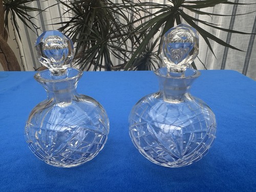 Pair with stoppersof vintage - a,
