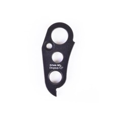 Derailleur hanger for