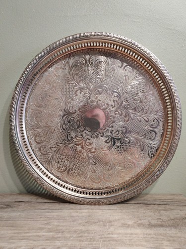 Vintage silver plated serving - silver,