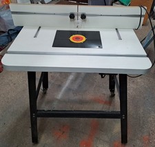 Rutland Dakota DK009 full size router table + Kreg True-Flex Featherboards (4)