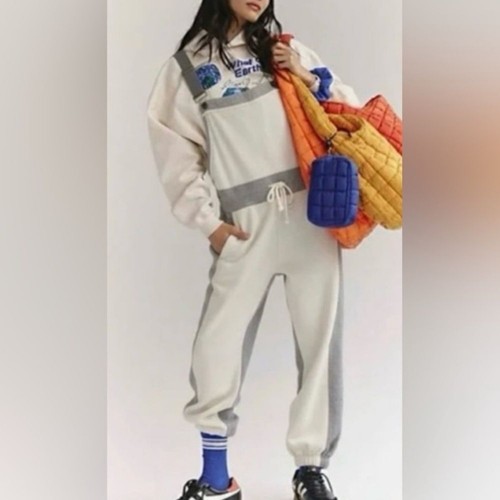 Free people movement making - free,