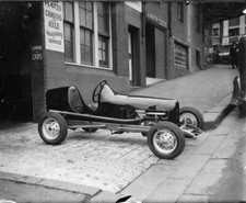 Arch Tuckett's Midget speedcar with Henderson motorcycle engine 1943 Photograph